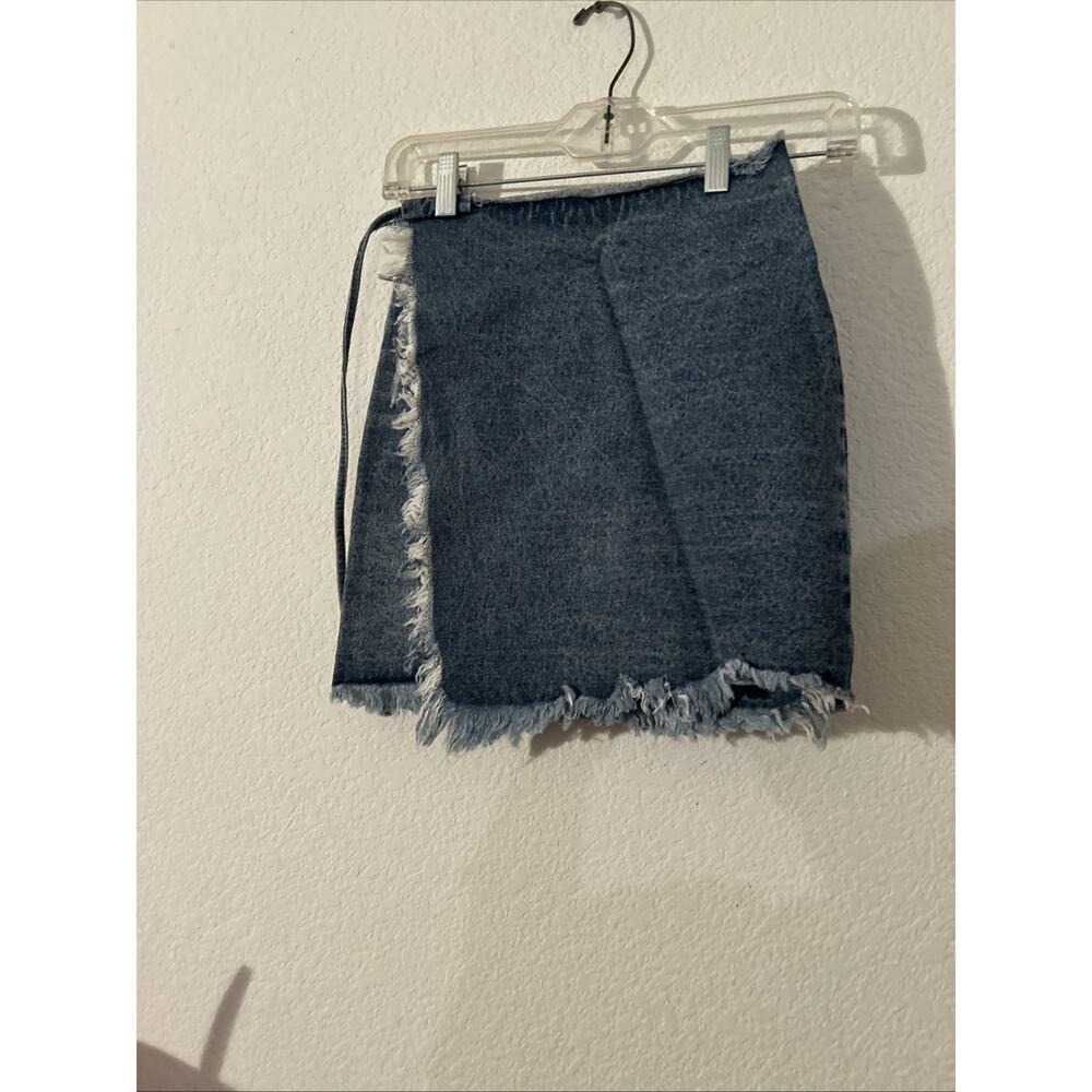 Women’s Denim Wrap Mini Skirt New Size 2 Boohoo Momokrom